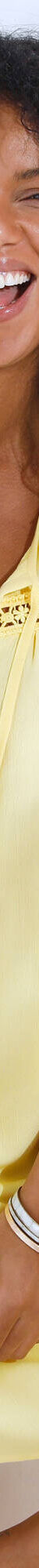 Robe fluide évasée sans manches unie (jaune) Robe fluide évasée sans manches unie (jaune)